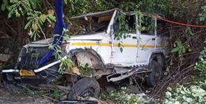 image: Bolero fell into a deep gorge in Champawat 3 people died