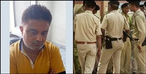 image: clerk arrested for taking bribe in haridwar