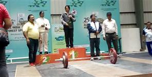 image: Vidhya rawat won gold medal