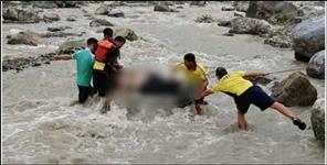 image: medical student swati drowned in sahastra dhara dehradun