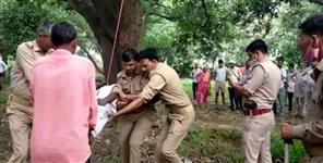 image: dead body of sweeper was found hanging in Pantnagar
