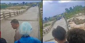 image: Anneki Hetampur bridge in danger in Haridwar