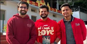 image: Cricketer Suresh Raina reached Kainchi Dham