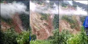 image: Landslide near bhimbali on Kedarnath Trek forms Lake
