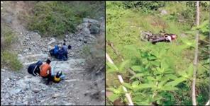image: Bike fell into a ditch in Karnprayag