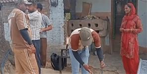 image: Nainital Power Department Accused of Demanding Chicken as Bribe