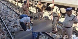 image: dead body found on railway line in Haridwar