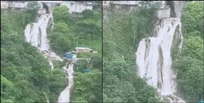 image: Water level rise in kempy fall mussoorie