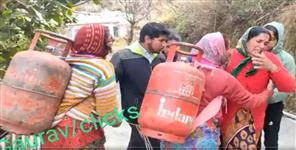 image: joshimath sinking people crying video