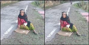 image: Sons expelled his mother from home rudraprayag