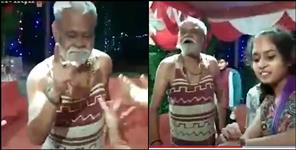 image: Bollywood actor Sanjay Mishra dance in Uttarakhand