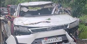 4 members of family died in road accident