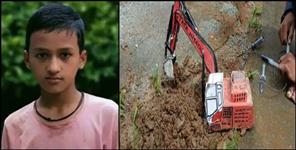 image: Harish Koranga of Bageshwar made JCB from junk
