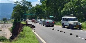 image: Rishikesh-Dehradun Highway sinking