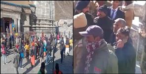 image: Protest against trivendra singh rawat in Kedarnath