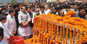 image: last goodbye to prakash pant