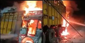 image: bike truck colliding coming to haridwar