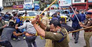 image: Case filed against 4000 protesters in Dehradun