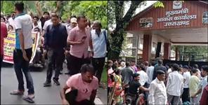 image: Disabled people demonstrated at CM residence