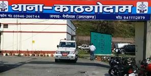 image: Drunk Army Personnel Cause Ruckus with Thar in Haldwani