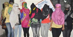 image: Massage Parlor Girls arrest in Udham Singh Nagar Kichha