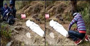 image: A person committed suicide with his shoe lace in tharali