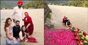 image: navjot singh sidhu son engagement rishikesh