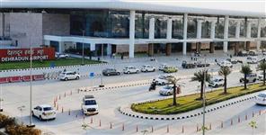 image: Free parking for 13 minutes at Jolly Grant Airport