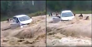 image: ramnagar car fallen in water stream