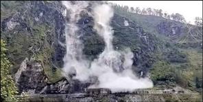 image: Heavy landslides in Uttarakhand Kanchanganga and Chhinka