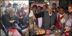 image: Harish Rawat fried samosas in the shop