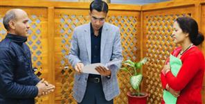 image: DM Savin Bansal Restores Land Rights to Tehri Dam Displaced Families