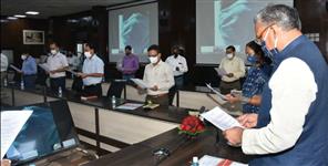 image: CM administered oath to prevent coronavirus