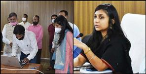 image: DM Swati Bhadoria launched website for employment