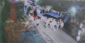 image: Video of Fortuner hitting woman in Srinagar Garhwal