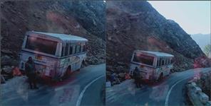 image: Roadways brakes fail on Pithoragarh Tanakpur Highway