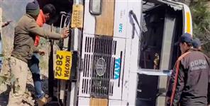image: Big accident in Rudraprayag  bus overturned on Rishikesh-Badrinath highway