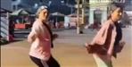Two girls made reel on Har ki Paidi