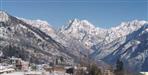 Seasons first snowfall in Munsiyari