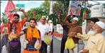 Muslim community showered flowers on Kawand in Haridwar