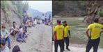 Utility van fell in to ditch in Vikasnagar