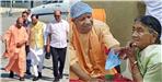 CM Yogi reached Dehradun to meet his mother Savitri Devi