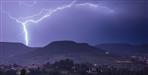 Lightning falls on tourists taking selfies in Chopta