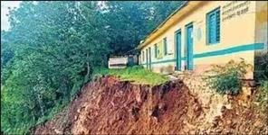 image: GIC Godli Chamoli in the grip of landslide