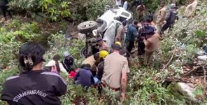 image: One Dead and Two Injured in Nainital Car Accident