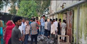image: Two women died in Roorkee mushroom factory