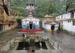image: Mahadev temple in guptakashi